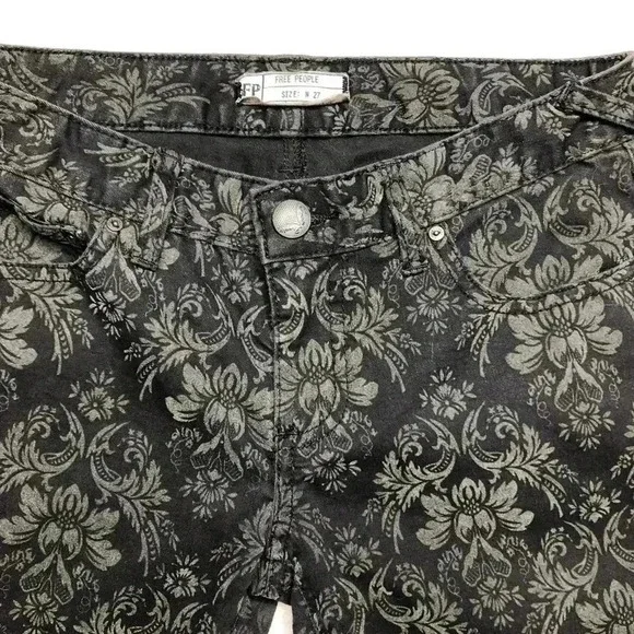 Free People Skinny Jeans Black & Grey Floral  Sz 27 - Picture 4 of 16
